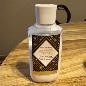 Bath & Body Works Champagne Toast Lotion with Gold Accents